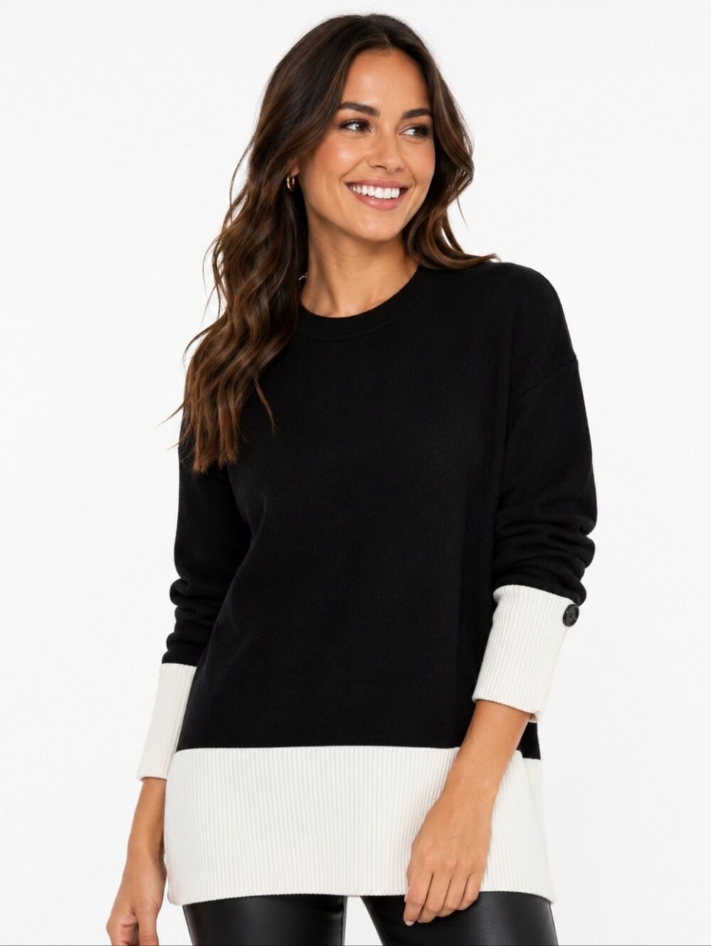 Apny Black and Cream Contrast Hem Versatile Sweater ( Size: Large )